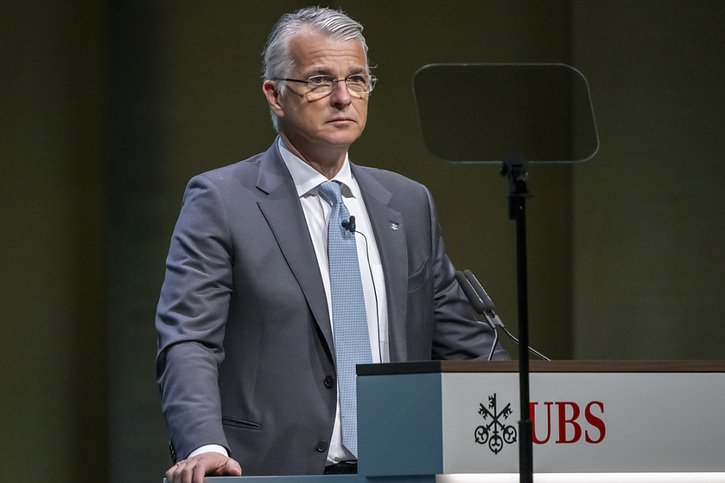 Sergio Ermotti, directeur général d'UBS, devant l'assemblée générale du groupe à Bâle ce mercredi. (archive) © KEYSTONE/GEORGIOS KEFALAS