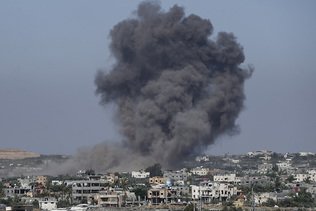 Rafah toujours bombardée après l'annonce d'un plan de cessez-le-feu